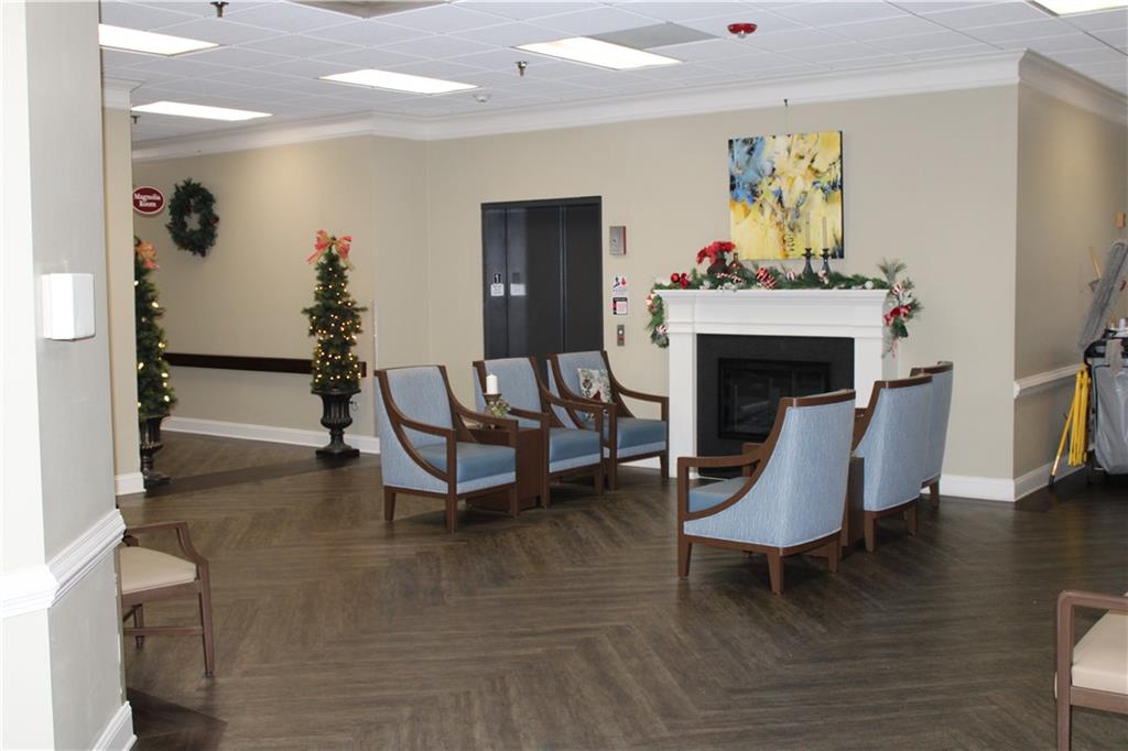 Mount Vernon Towers - Residential