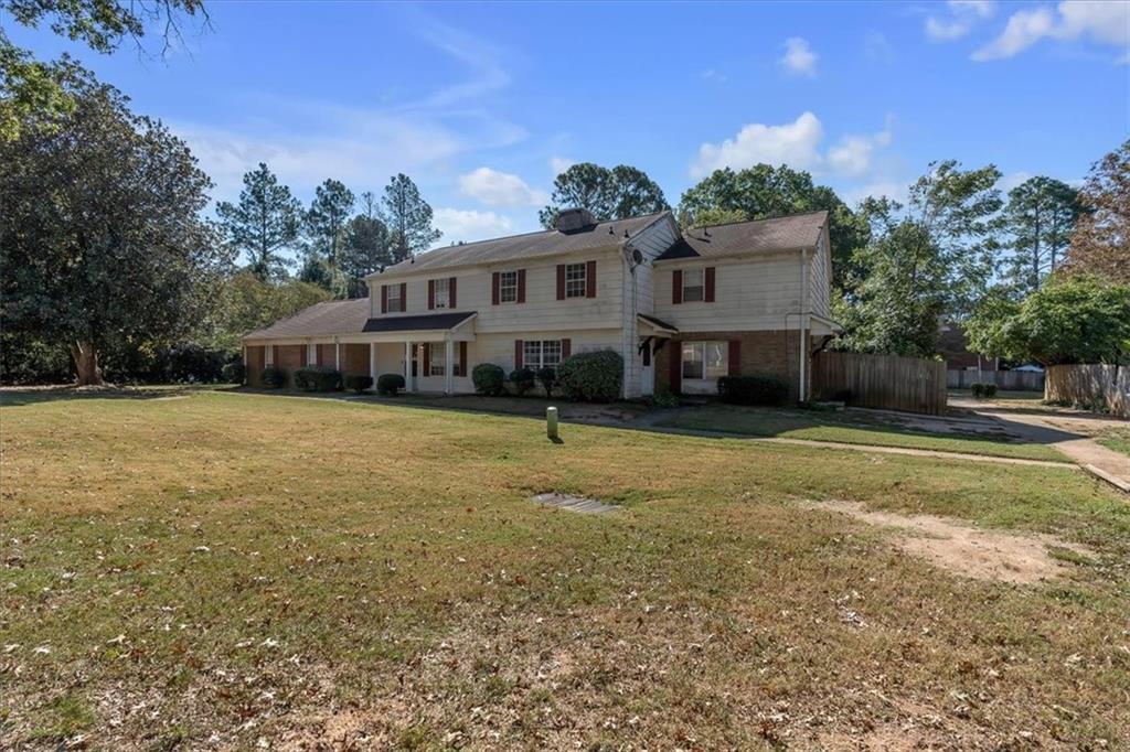 2613 Stratford Lane 3