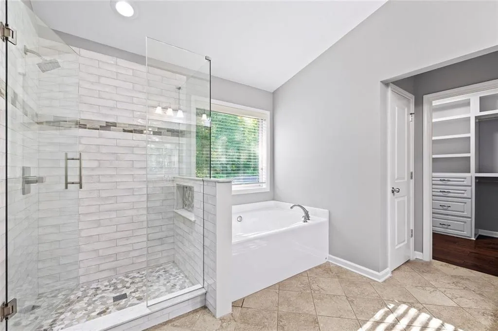 Roswell, Georgia 30076, United States, 4 Bedrooms Bedrooms, ,4 BathroomsBathrooms,Residential,Active,168444