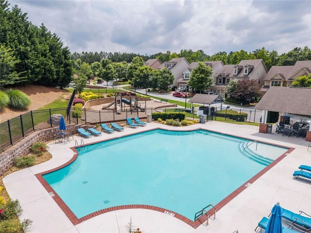 Roswell, Georgia 30076, United States, 4 Bedrooms Bedrooms, ,4 BathroomsBathrooms,Residential,Active,168444