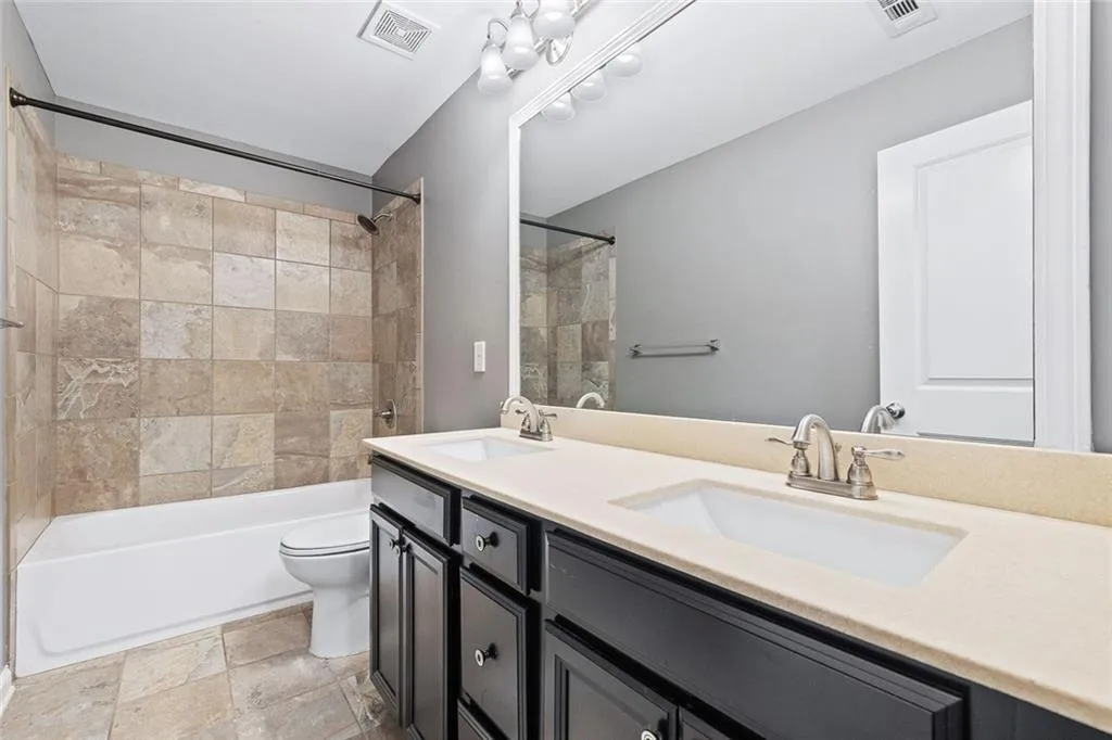 Roswell, Georgia 30076, United States, 4 Bedrooms Bedrooms, ,4 BathroomsBathrooms,Residential,Active,168444