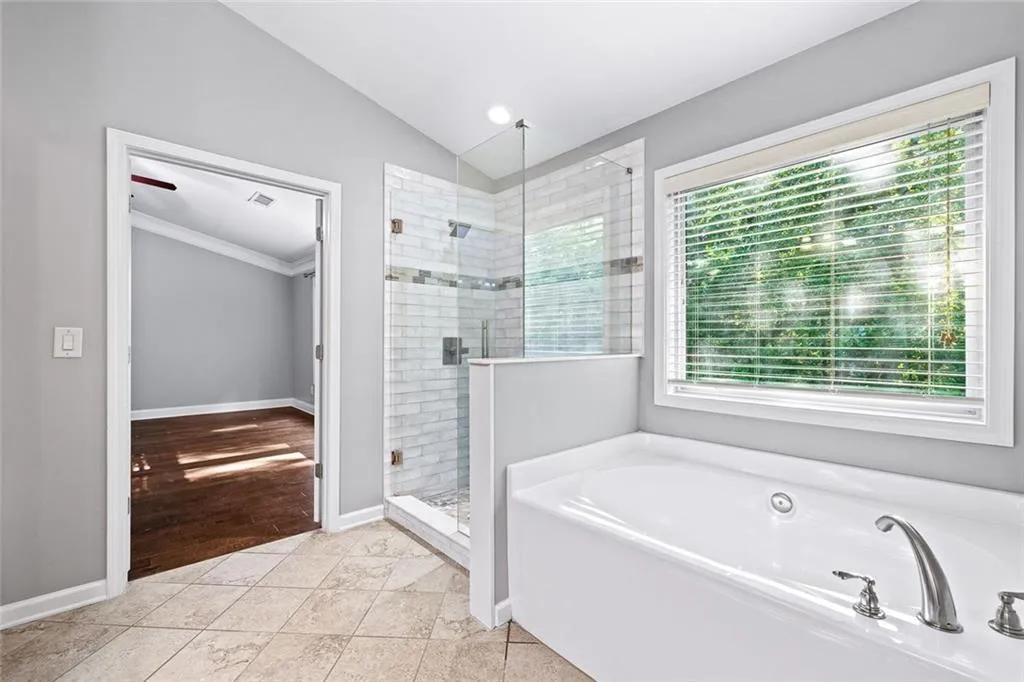 Roswell, Georgia 30076, United States, 4 Bedrooms Bedrooms, ,4 BathroomsBathrooms,Residential,Active,168444