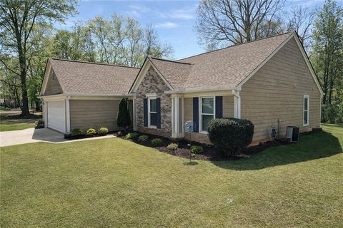 Homes For Sale - 3957 Wintersweet Drive<br/> Decatur, GA 30034