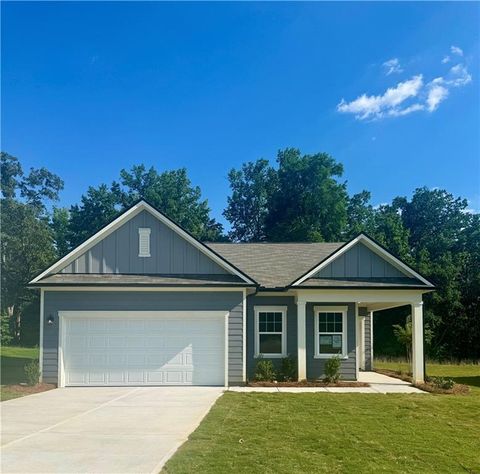Homes For Sale - 29 Crescent Boulevard<br/> Carrollton, GA 30116