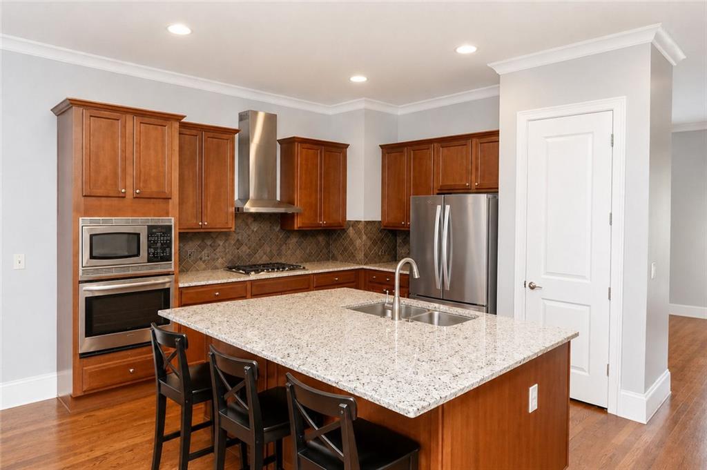 383 16th Street NW 2