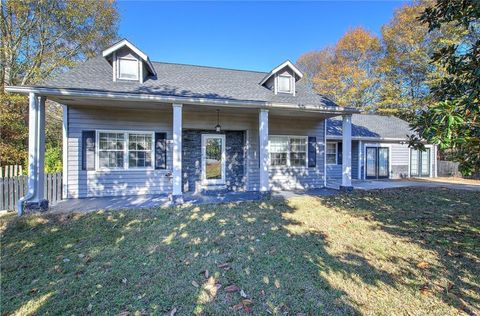 A home in Villa Rica