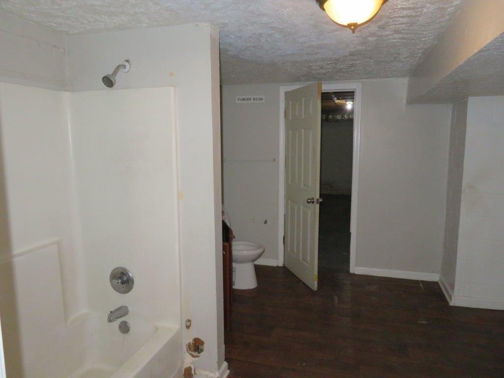 1142 Hembree Lane, Austell, Georgia image 17