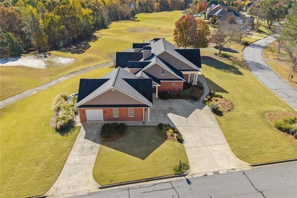 16 Gold Bullion Drive E