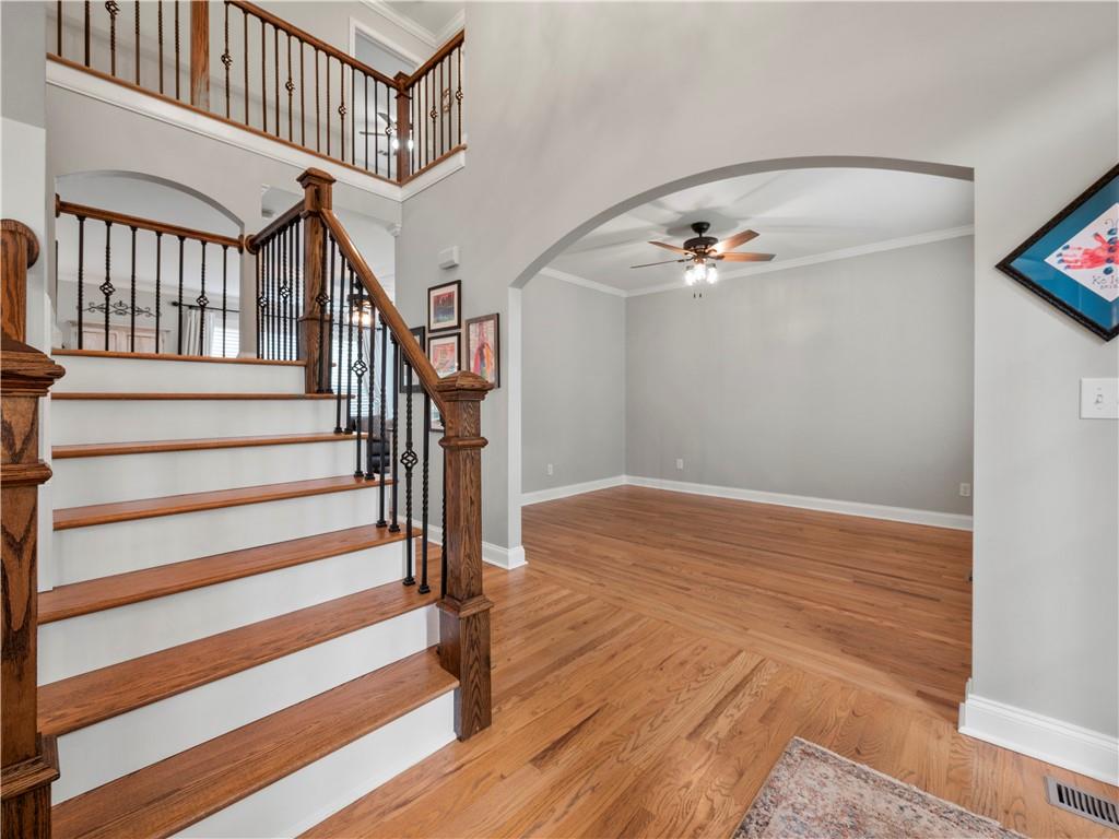 302 Thornhill Circle