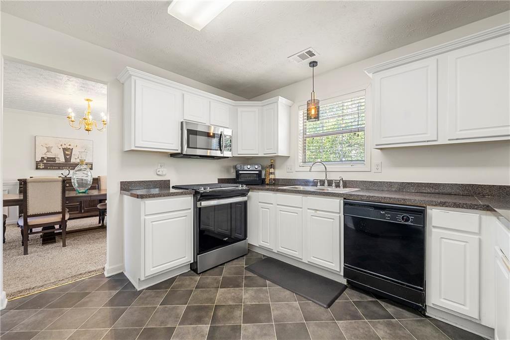 5125 Winding Glen Drive, Lithonia, Georgia image 15