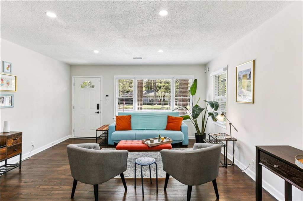 1767 Lynn Lane