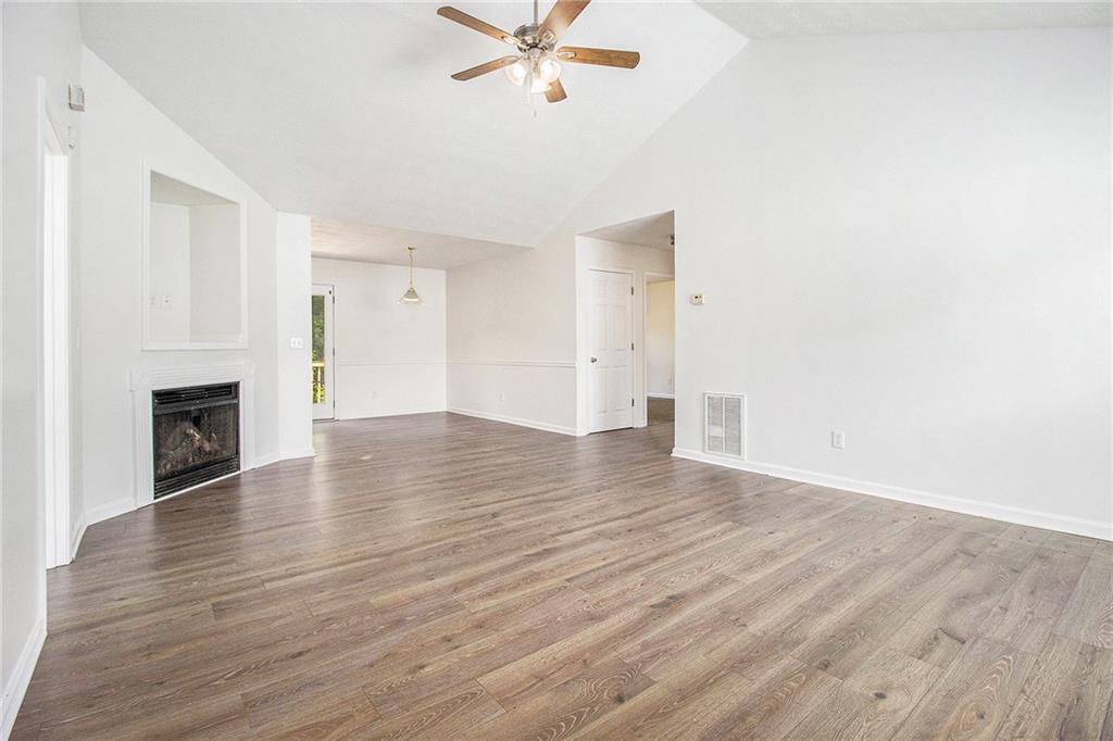 1104 Driftwood Court, Mcdonough, Georgia image 4