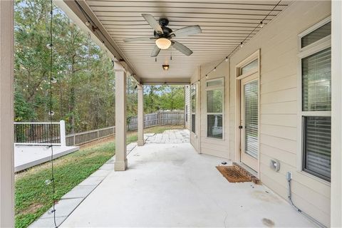 A home in Powder Springs