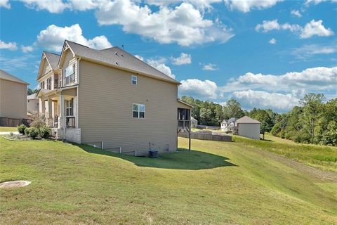 A home in Dacula