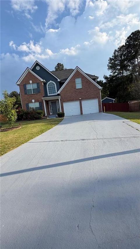 Homes For Sale - 1800 Tuftstown Court<br/> Snellville, GA 30078