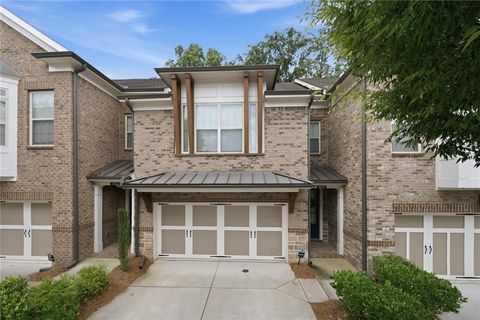 Homes For Sale - 3910 Glenview Club Lane<br/> Duluth, GA 30097