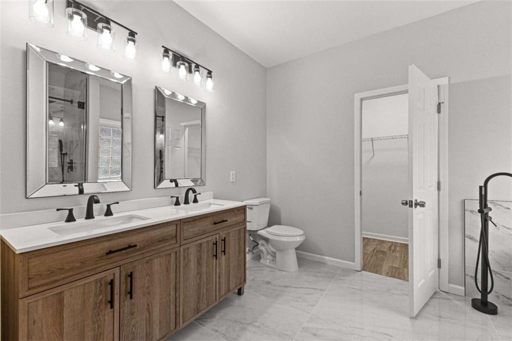 5863 Landers Loop, Fairburn, Georgia image 12