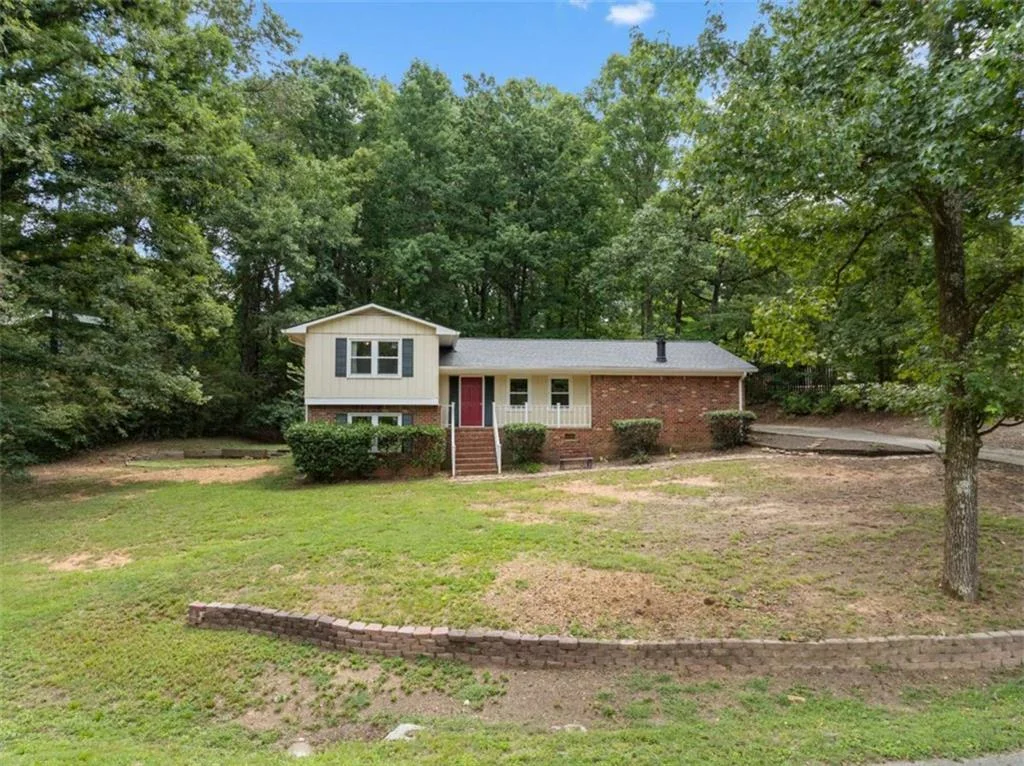 10 Thrushwood Road