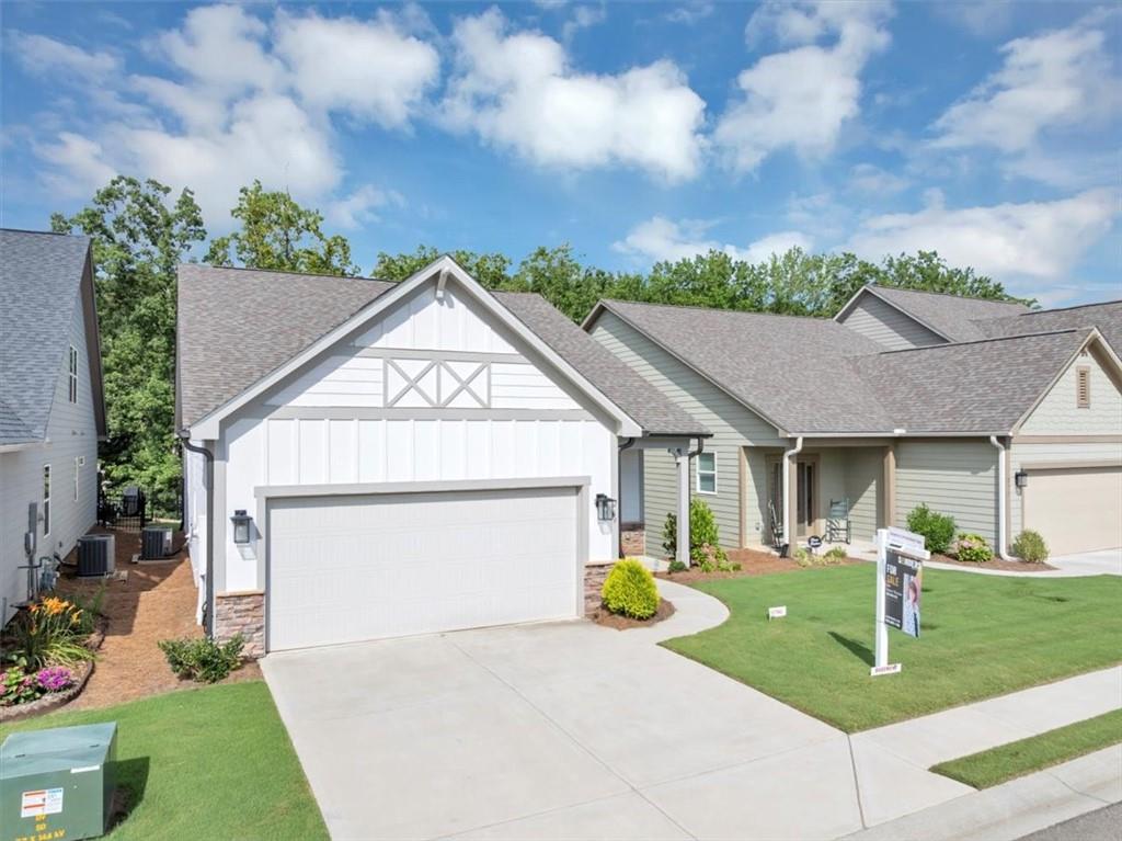 269 Grand Circle