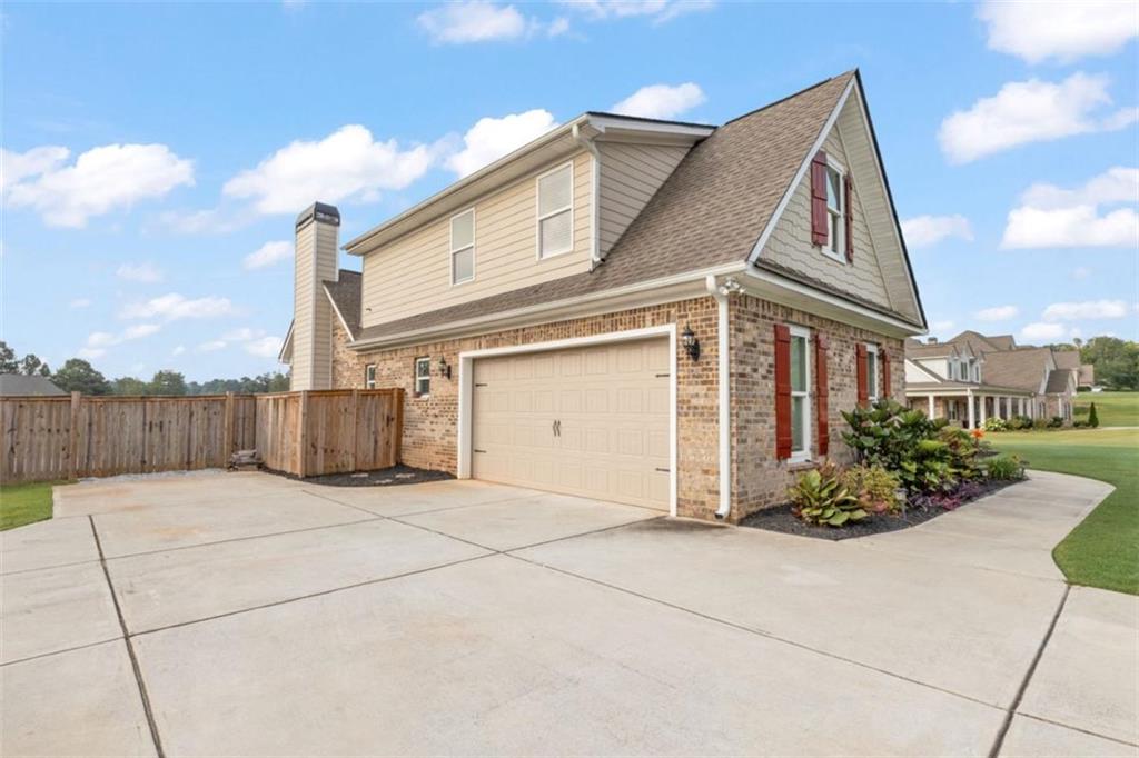 2104 Meadowood Cove