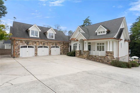 Homes For Sale - 8190 Bennett Lane<br/> Forsyth County, Gainesville, GA 30506
