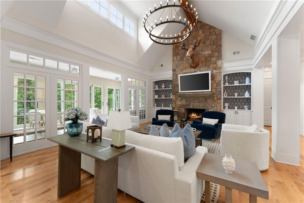 8190 Bennett Lane