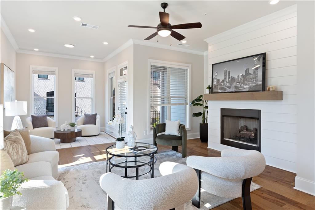 Towns on Thompson - Residential
