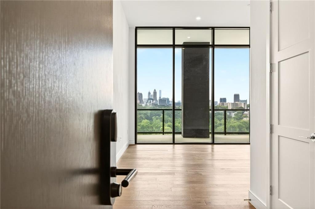 2425 Peachtree Road NE 1504