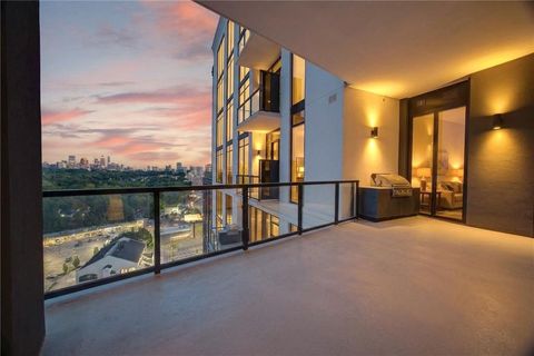 Photo of 2425 Peachtree Road NE #1504, Atlanta, GA 30305 (MLS # 7752115)