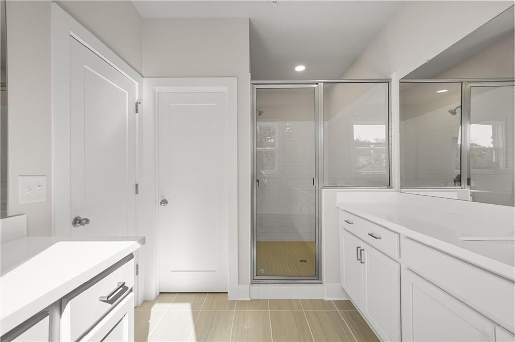 Rowan Walk - Residential Lease