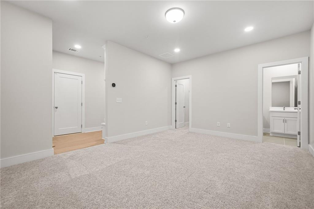 Rowan Walk - Residential Lease