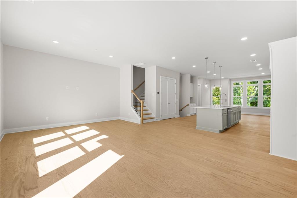 Rowan Walk - Residential Lease