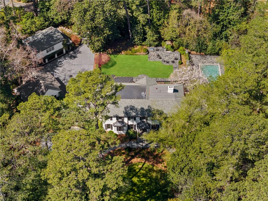 Tuxedo Park - Residential