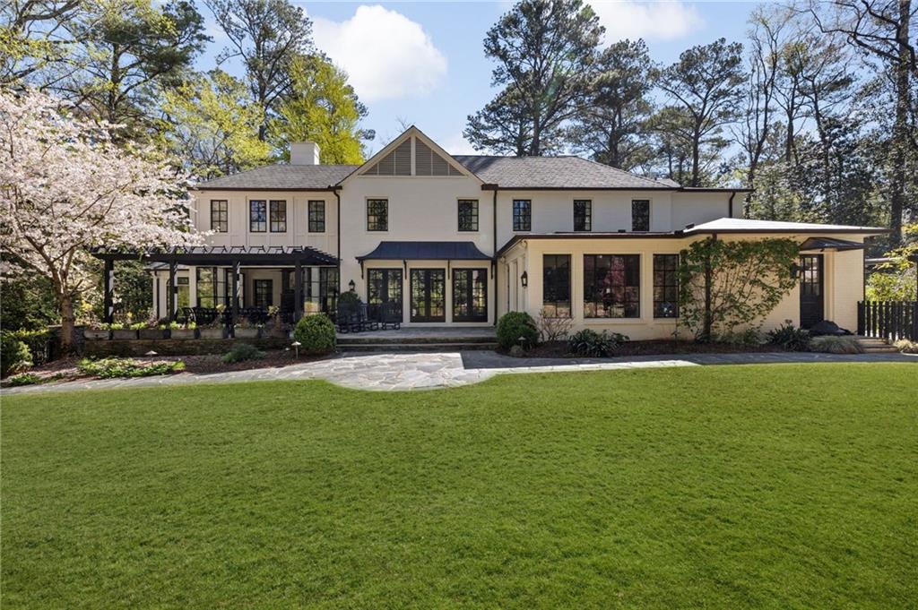 Tuxedo Park - Residential