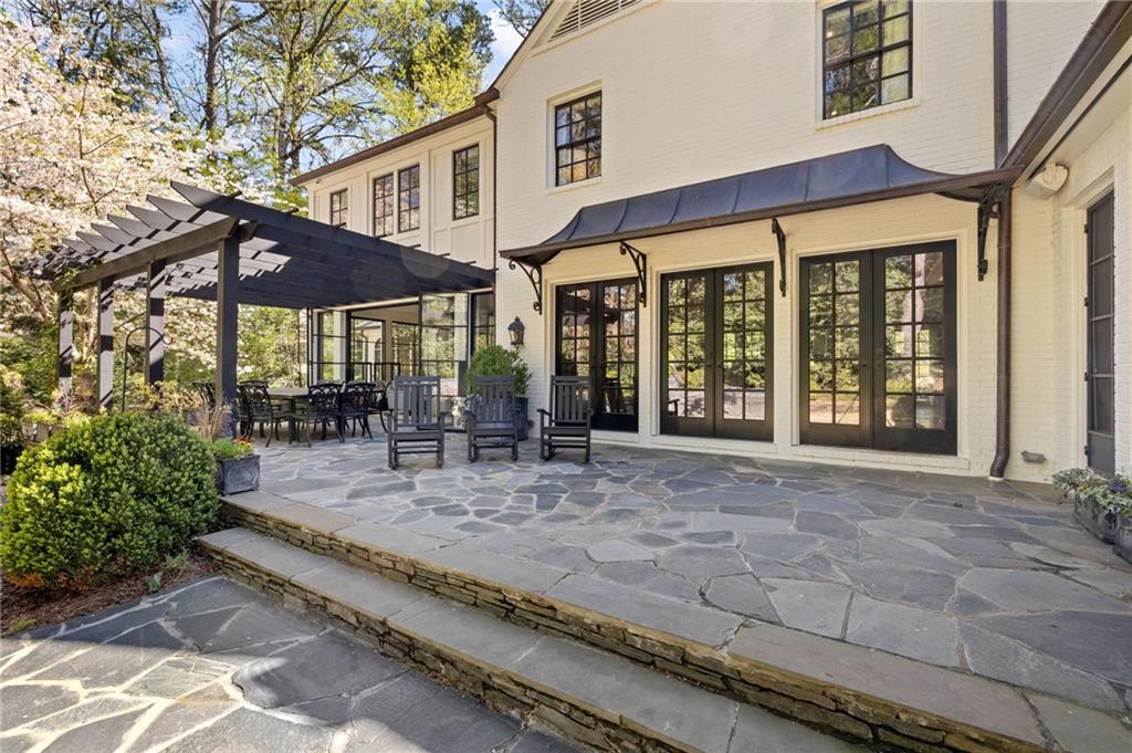 Tuxedo Park - Residential