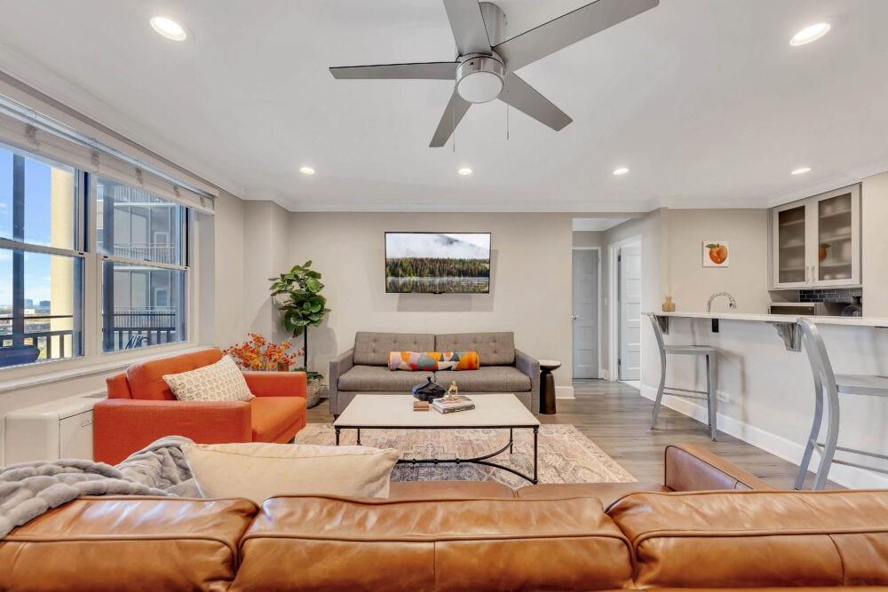 300 Peachtree Street NE 6H