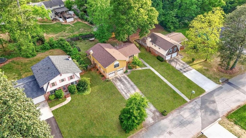 4605 Mercer Road