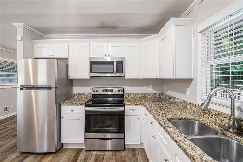 2721 GLENVALLEY Drive