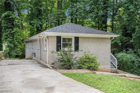 2721 GLENVALLEY Drive Decatur GA 30032