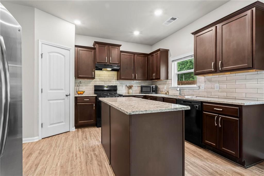 42 Woodland Court, Dallas, Georgia image 9