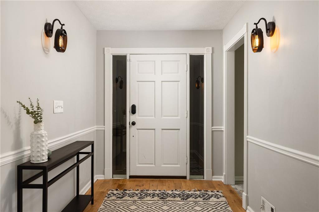 4727 Emily Drive, Lilburn, Georgia image 6