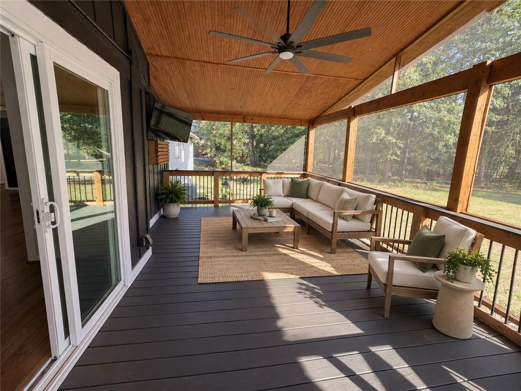306 Pheasant Run SE