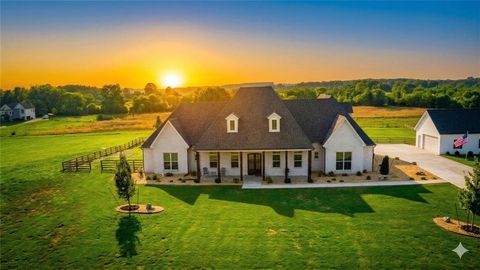 Homes For Sale - 29 Ravenfield Road<br/> Bartow County, Taylorsville, GA 30178