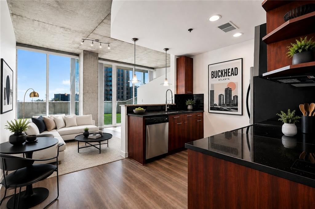 3324 Peachtree Road NE 808