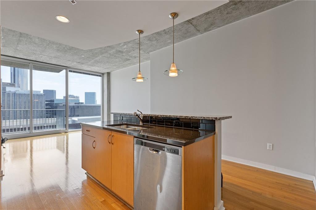 400 W Peachtree Street 2108