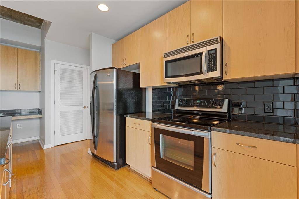 400 W Peachtree Street 2108