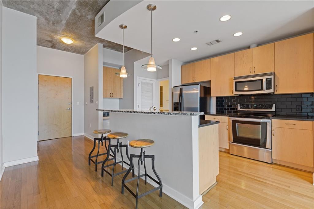 400 W Peachtree Street 2108