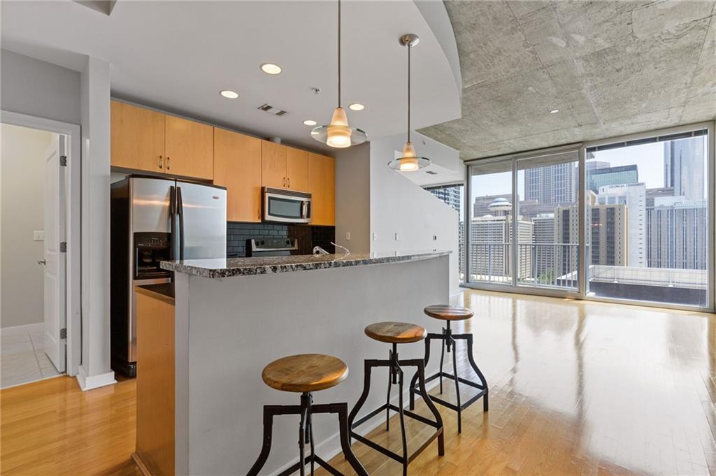 400 W Peachtree Street 2108