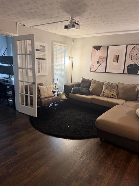 Condo For Sale - 725 Summit North Drive<br/> Atlanta, GA 30324