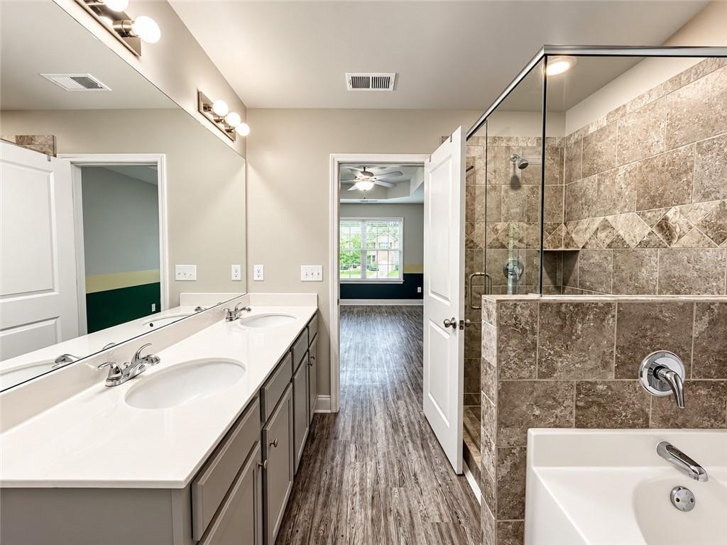 2557 Castellan Drive